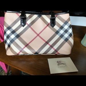 Classic Burberry Tote